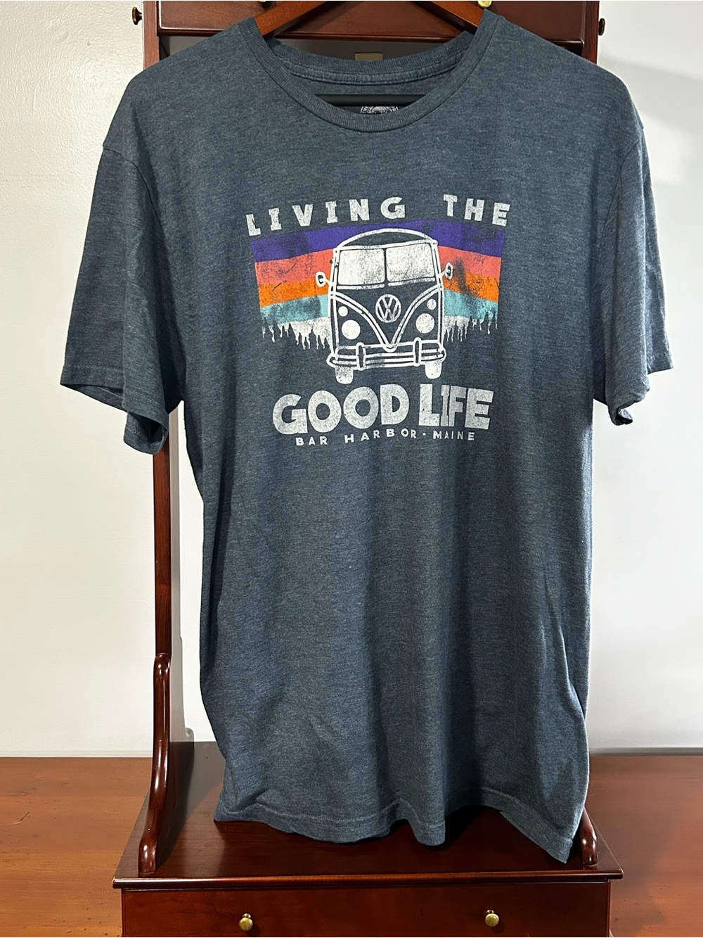 The Duck Company Volkswagen Men’s Large Graphic Tee Shirt Charcoal Gray Orange